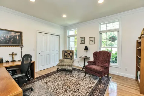17 Hawthorne Drive Auburn NH 03032