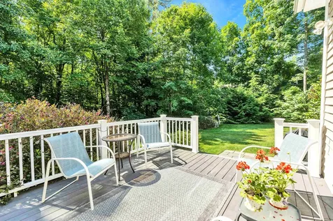 17 Hawthorne Drive Auburn NH 03032