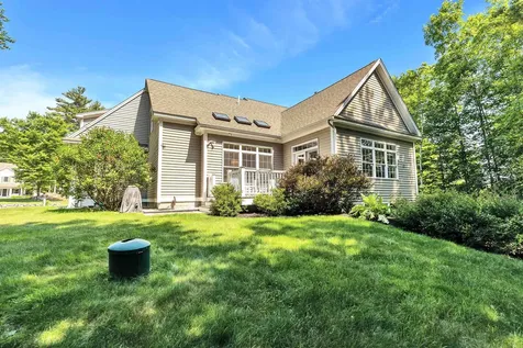 17 Hawthorne Drive Auburn NH 03032