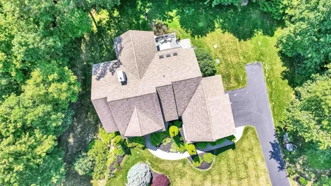 17 Hawthorne Drive Auburn NH 03032