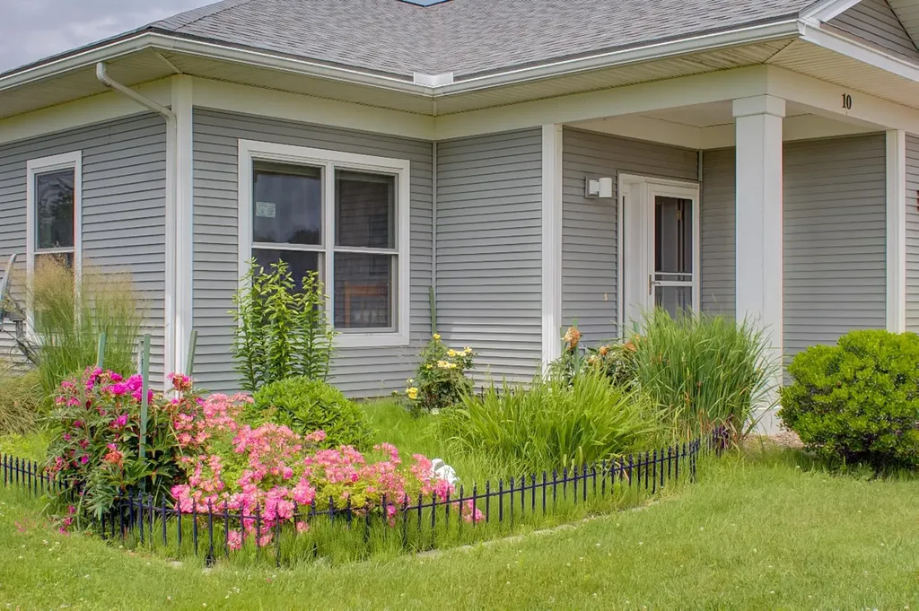 10 Westside Village Grand Isle VT 05458