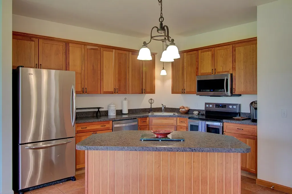 10 Westside Village Grand Isle VT 05458