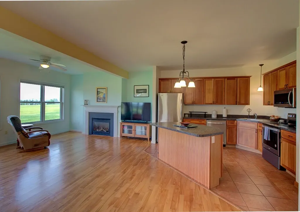 10 Westside Village Grand Isle VT 05458