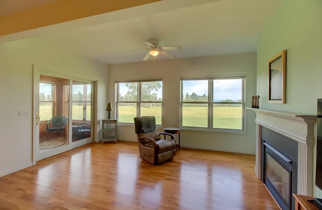 10 Westside Village Grand Isle VT 05458