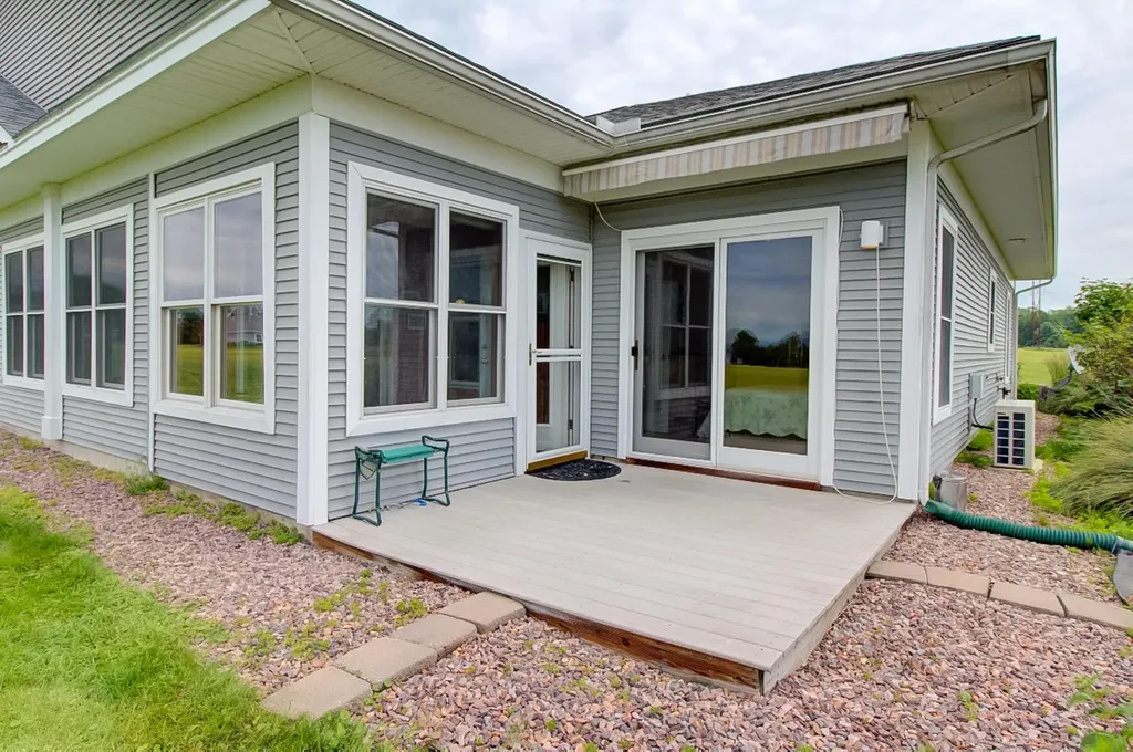 10 Westside Village Grand Isle VT 05458