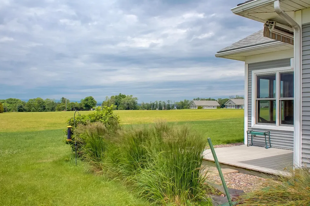 10 Westside Village Grand Isle VT 05458