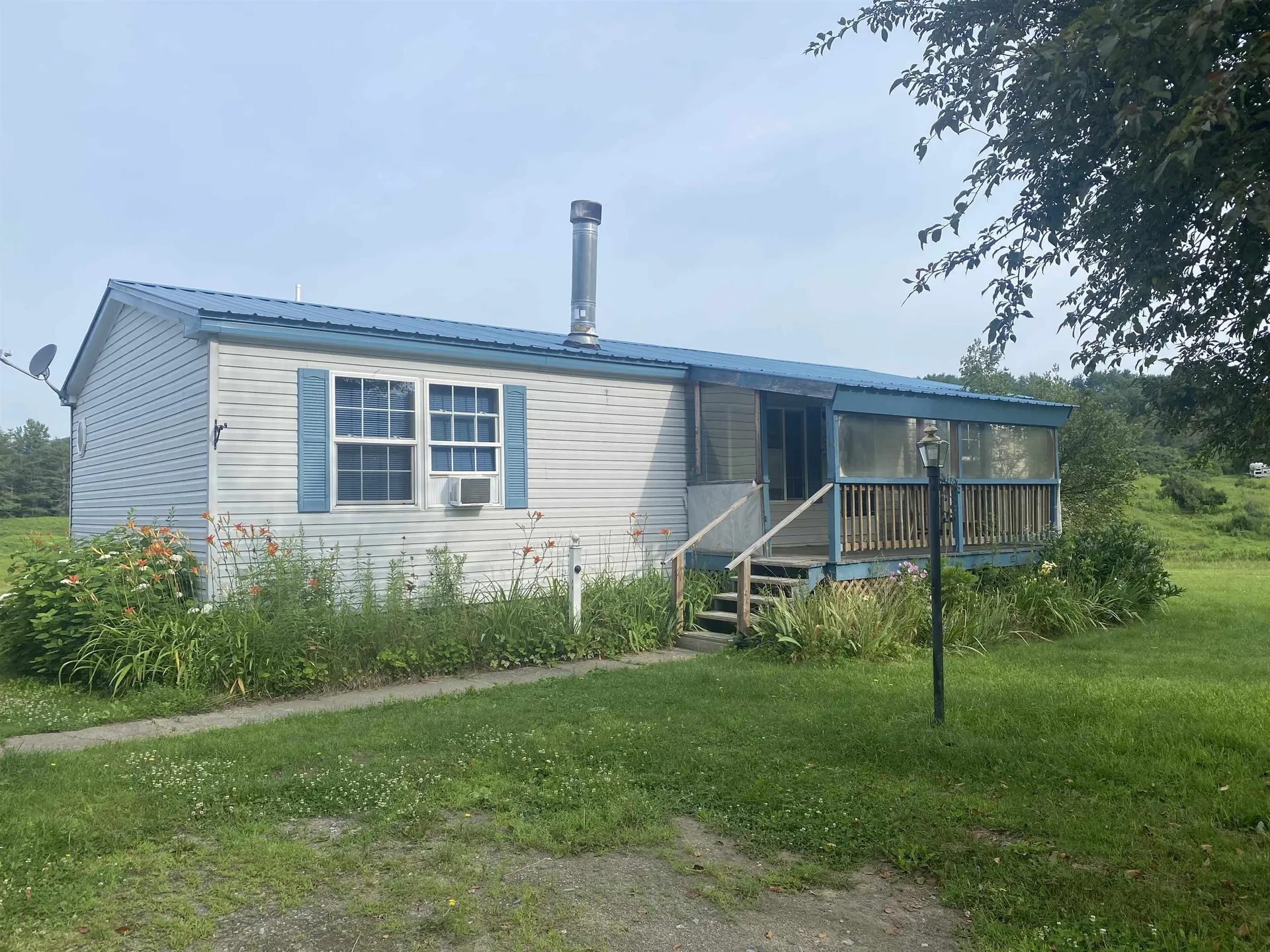 811 New Boston Road St. Johnsbury VT 05819