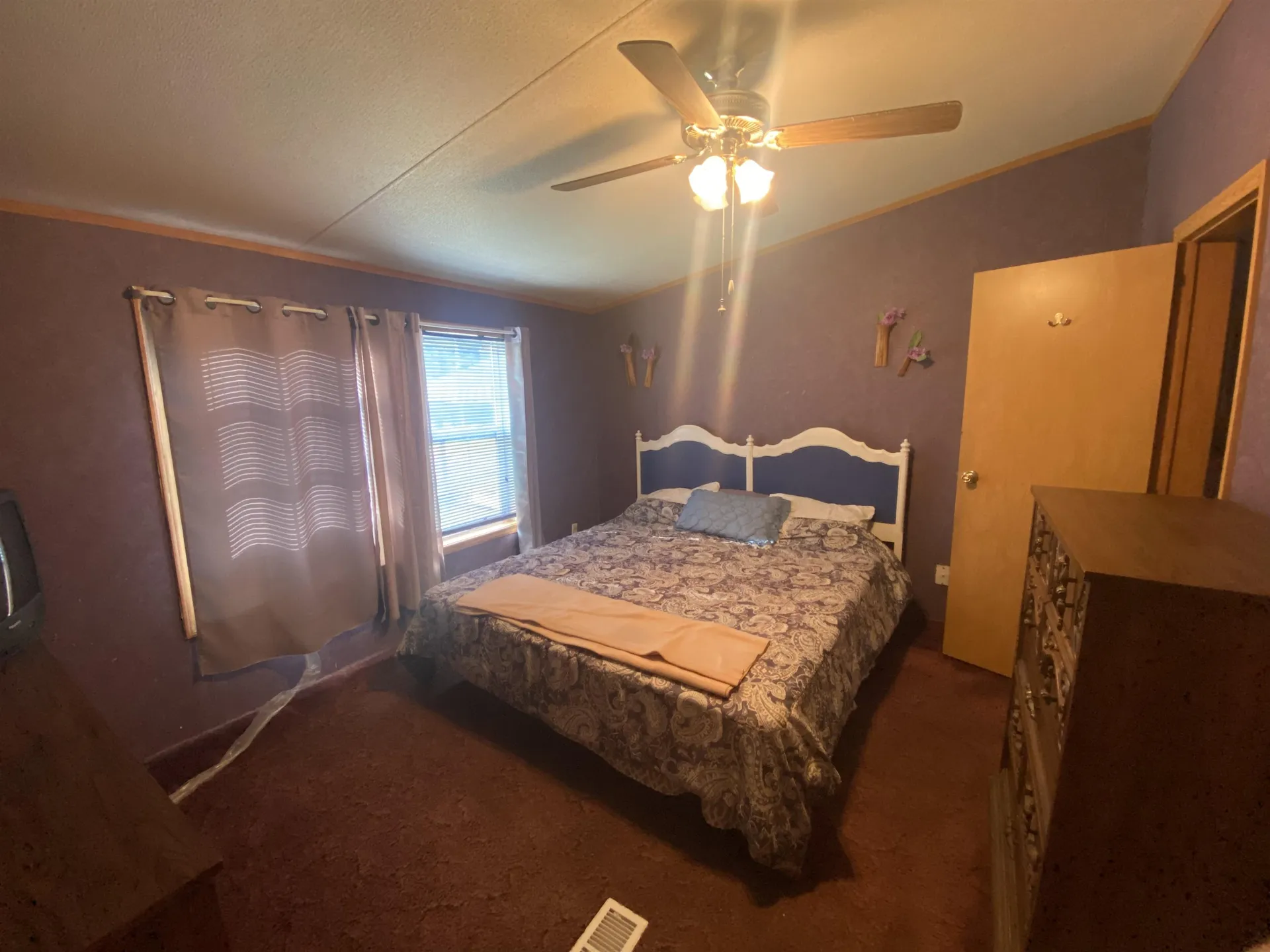 811 New Boston Road St. Johnsbury VT 05819