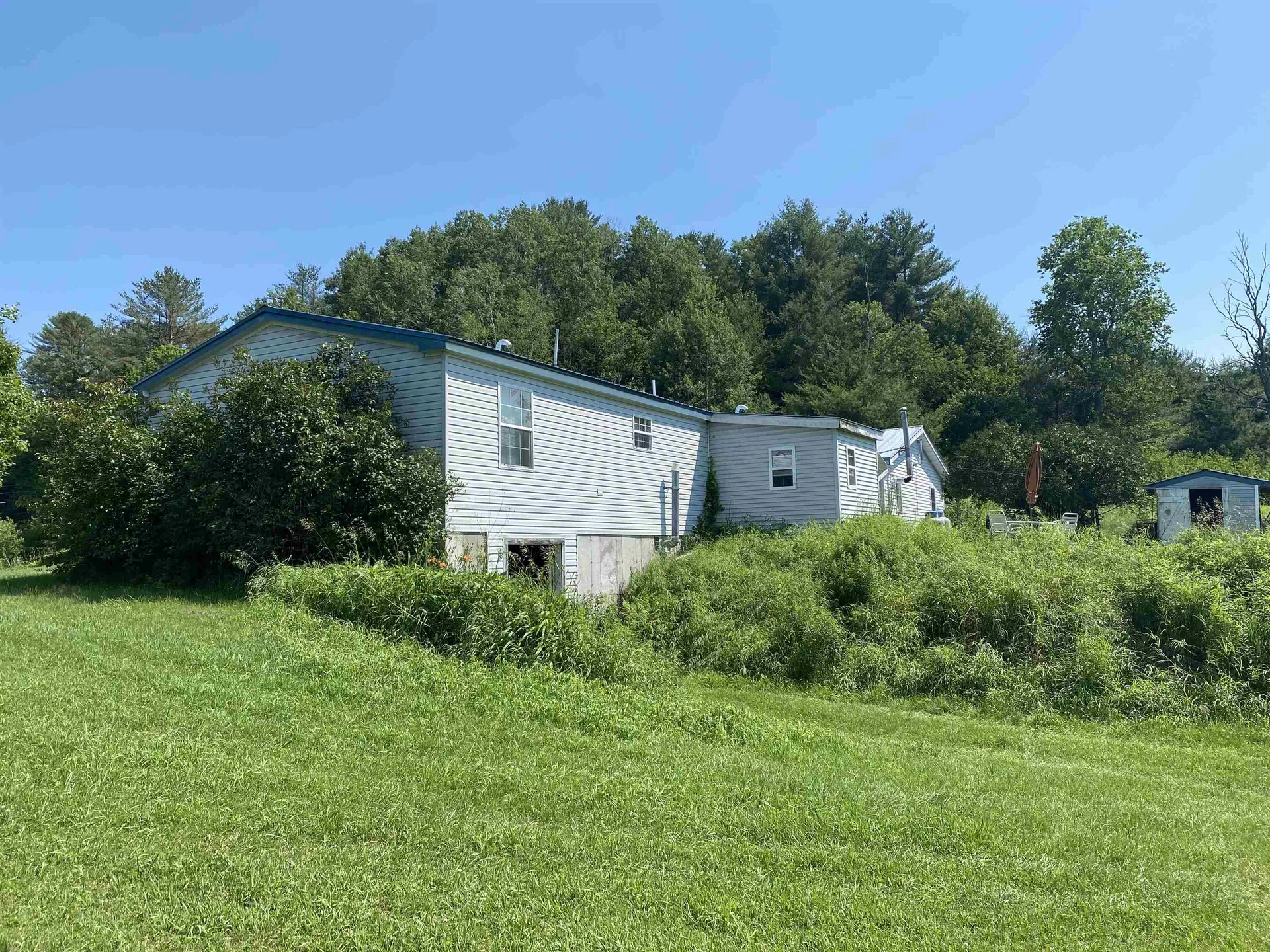 811 New Boston Road St. Johnsbury VT 05819