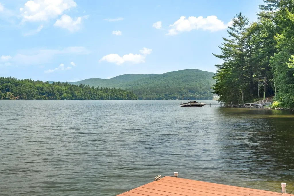 13 Rogers Ledge Drive Hebron NH 03241