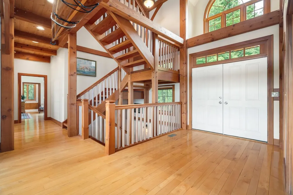 13 Rogers Ledge Drive Hebron NH 03241
