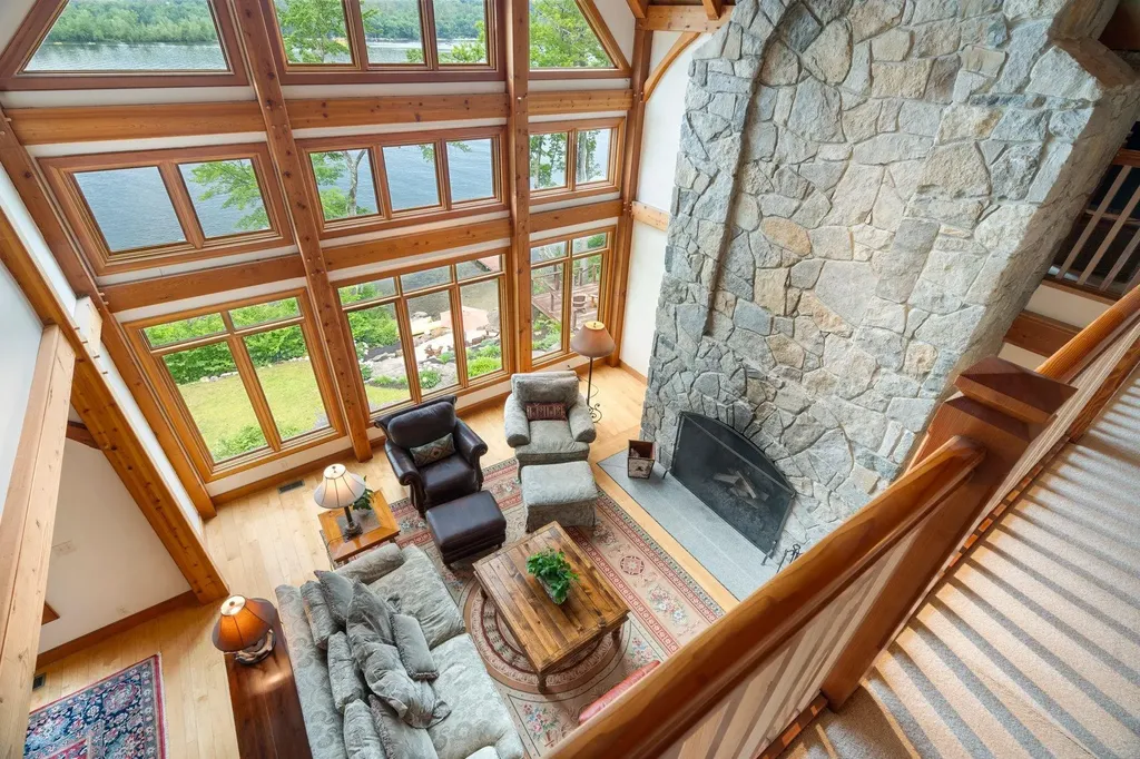 13 Rogers Ledge Drive Hebron NH 03241