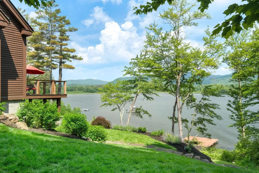 13 Rogers Ledge Drive Hebron NH 03241