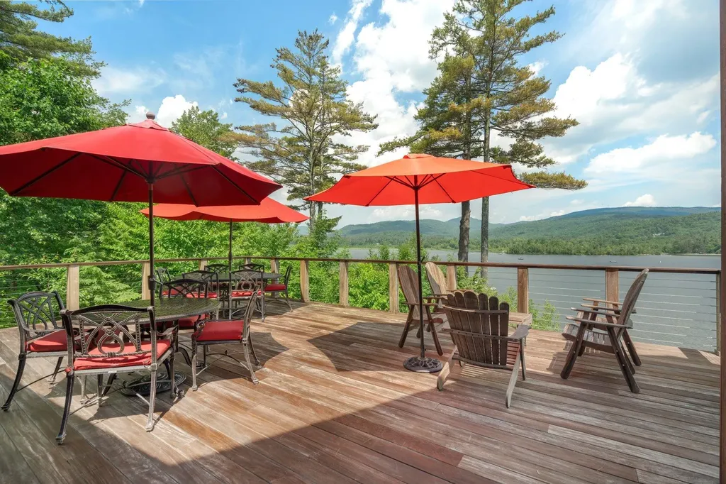 13 Rogers Ledge Drive Hebron NH 03241