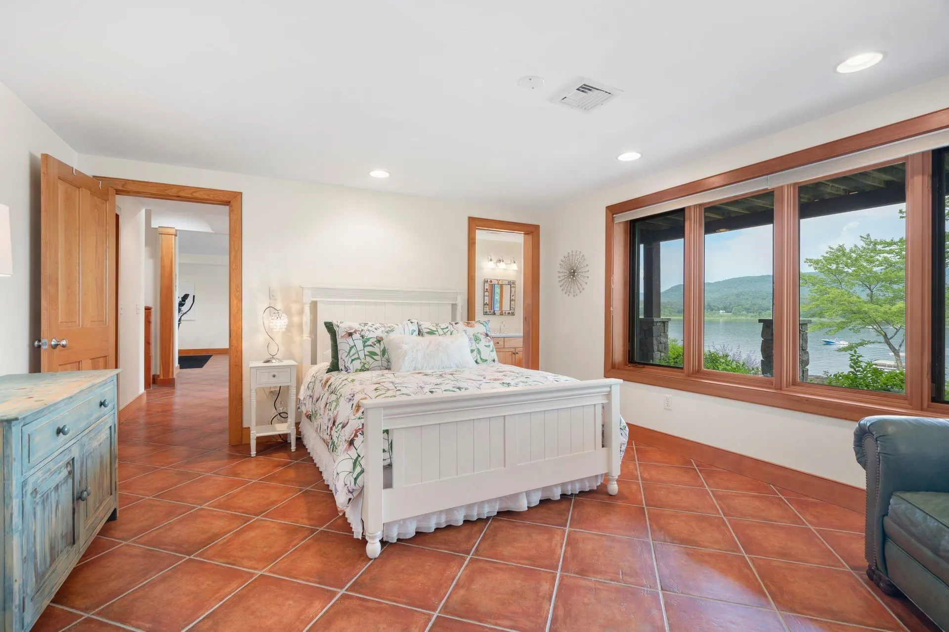 13 Rogers Ledge Drive Hebron NH 03241