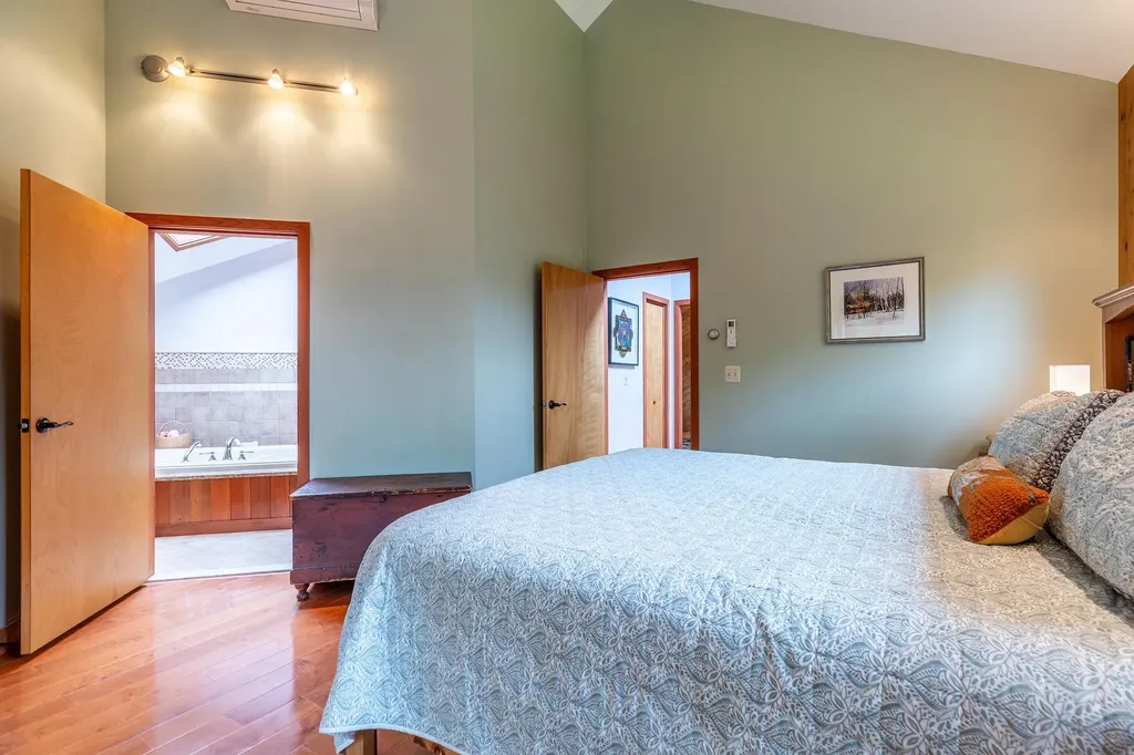 22 Old Ridge Road Winhall VT 05340