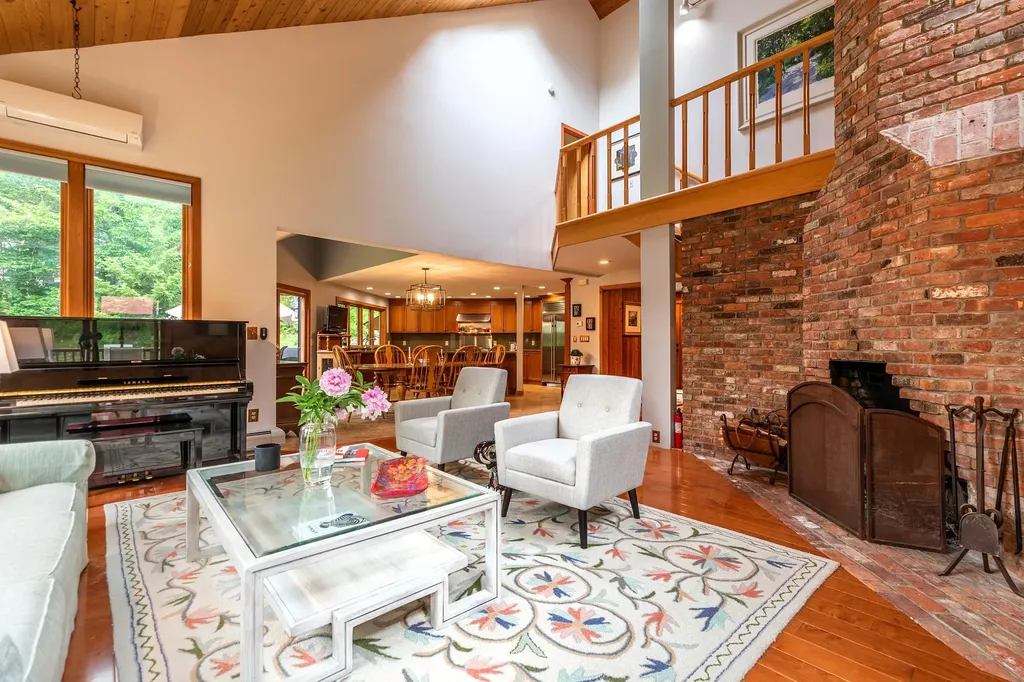 22 Old Ridge Road Winhall VT 05340