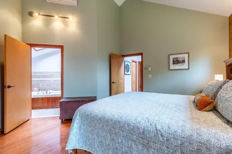 22 Old Ridge Road Winhall VT 05340