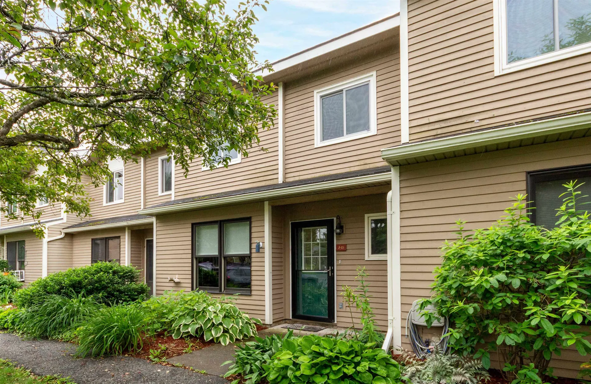 J15 Stonehedge Drive South Burlington VT 05403