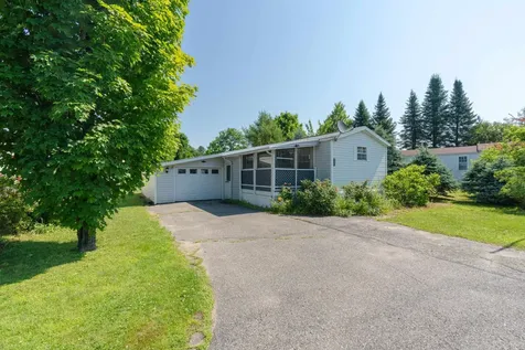 125 Redwood Drive Hyde Park VT 05655