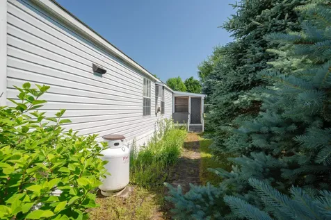 125 Redwood Drive Hyde Park VT 05655