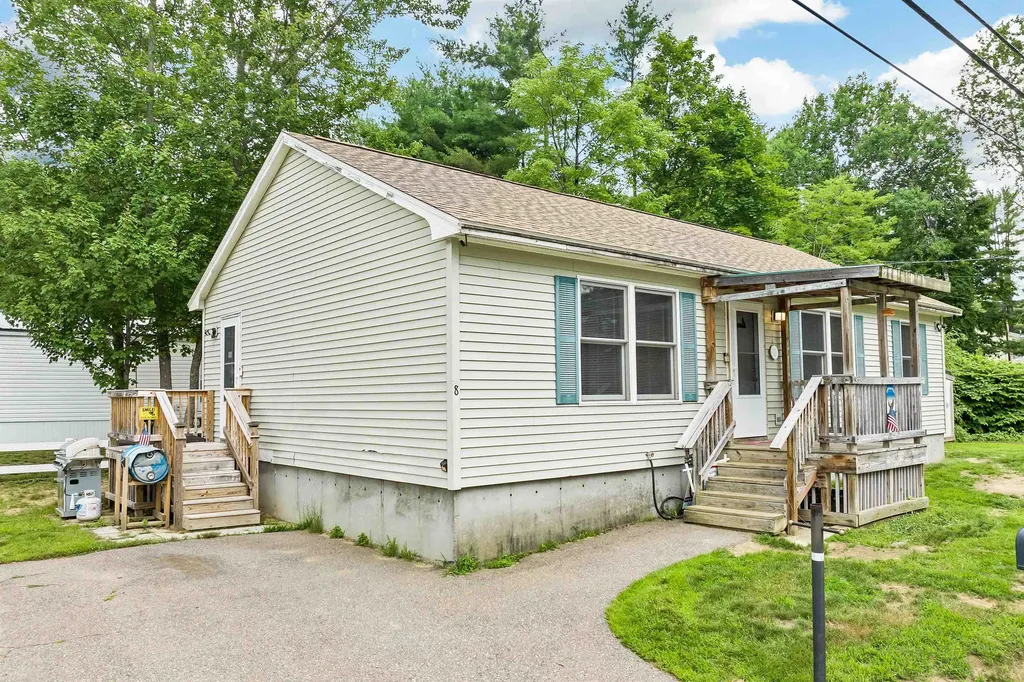 8 Brittany Lane Laconia NH 03246
