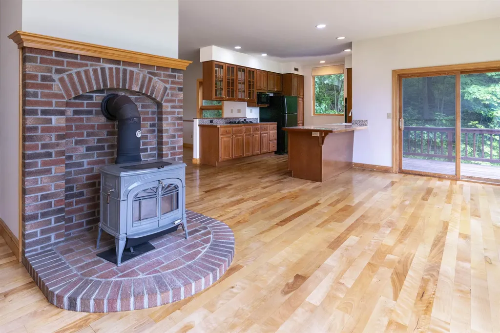 2359 Huntington Road Richmond VT 05477