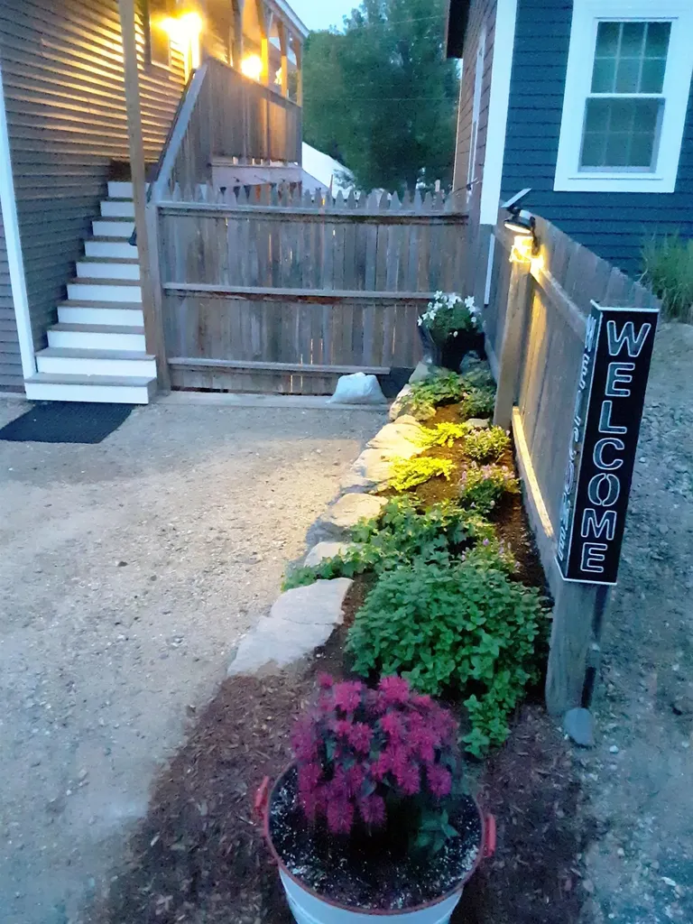 36 Mill Street Wolfeboro NH 03894
