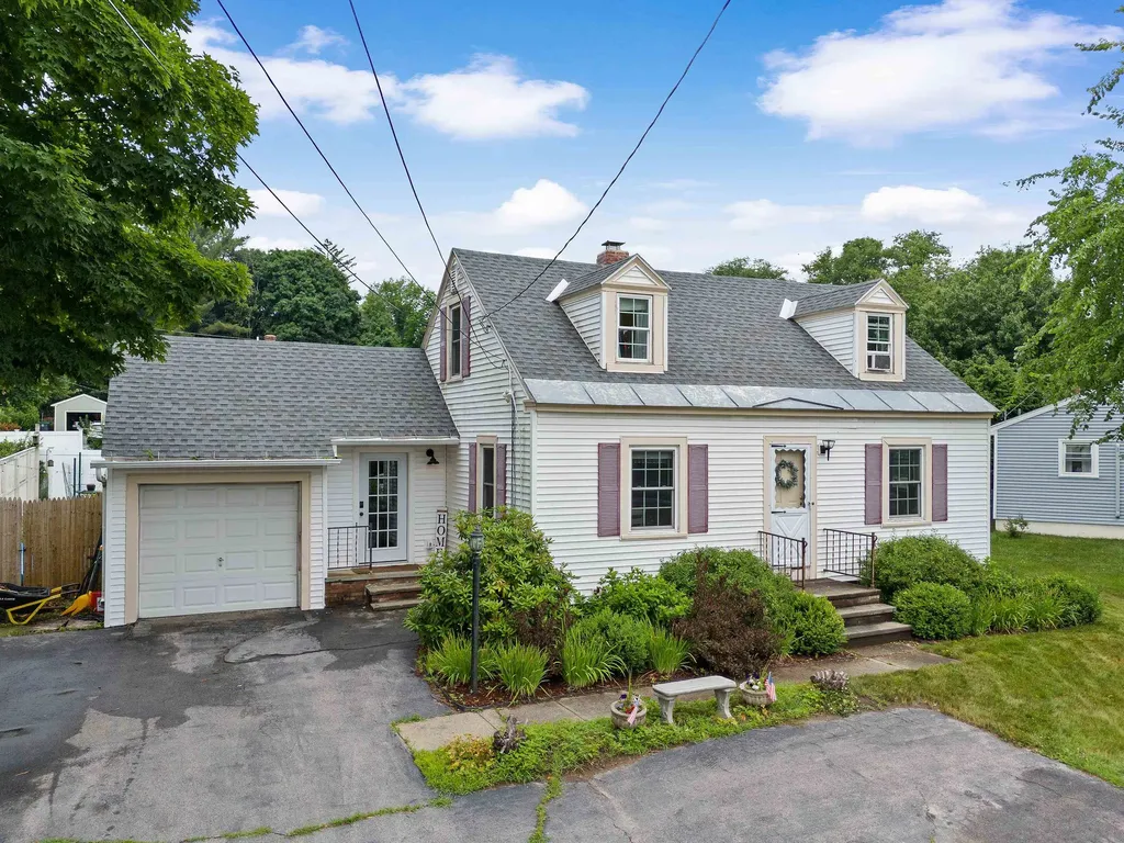 403 Pembroke Street Pembroke NH 03275