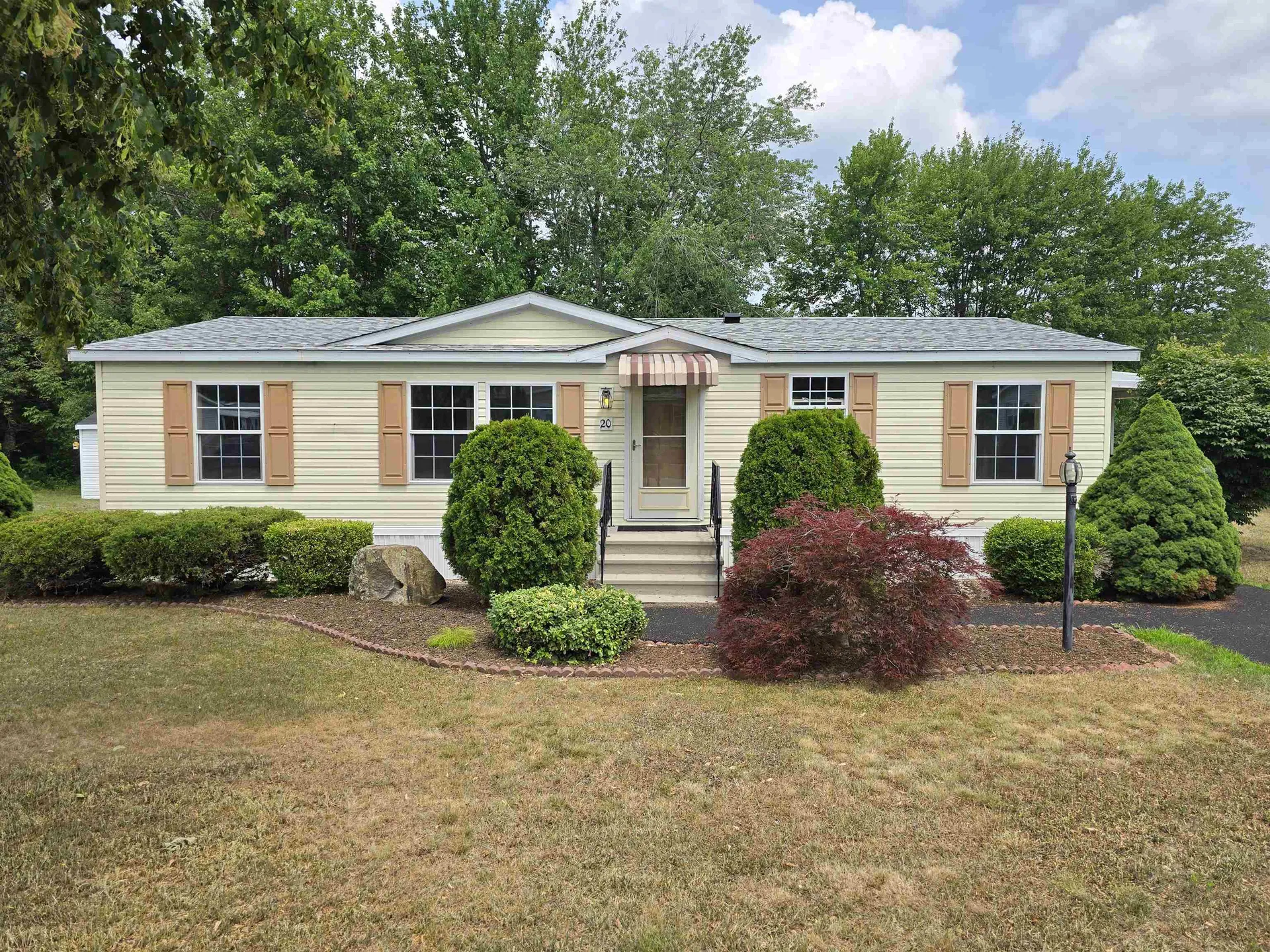 20 Seneca Street Rochester NH 03867