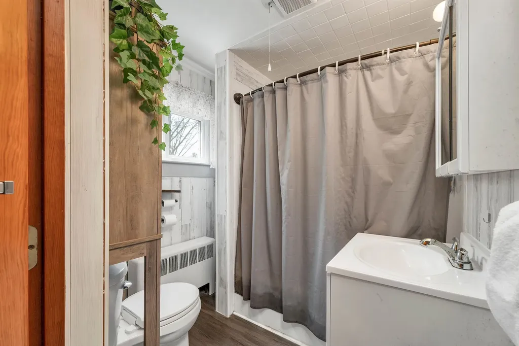 432 Mammoth Road Londonderry NH 03053