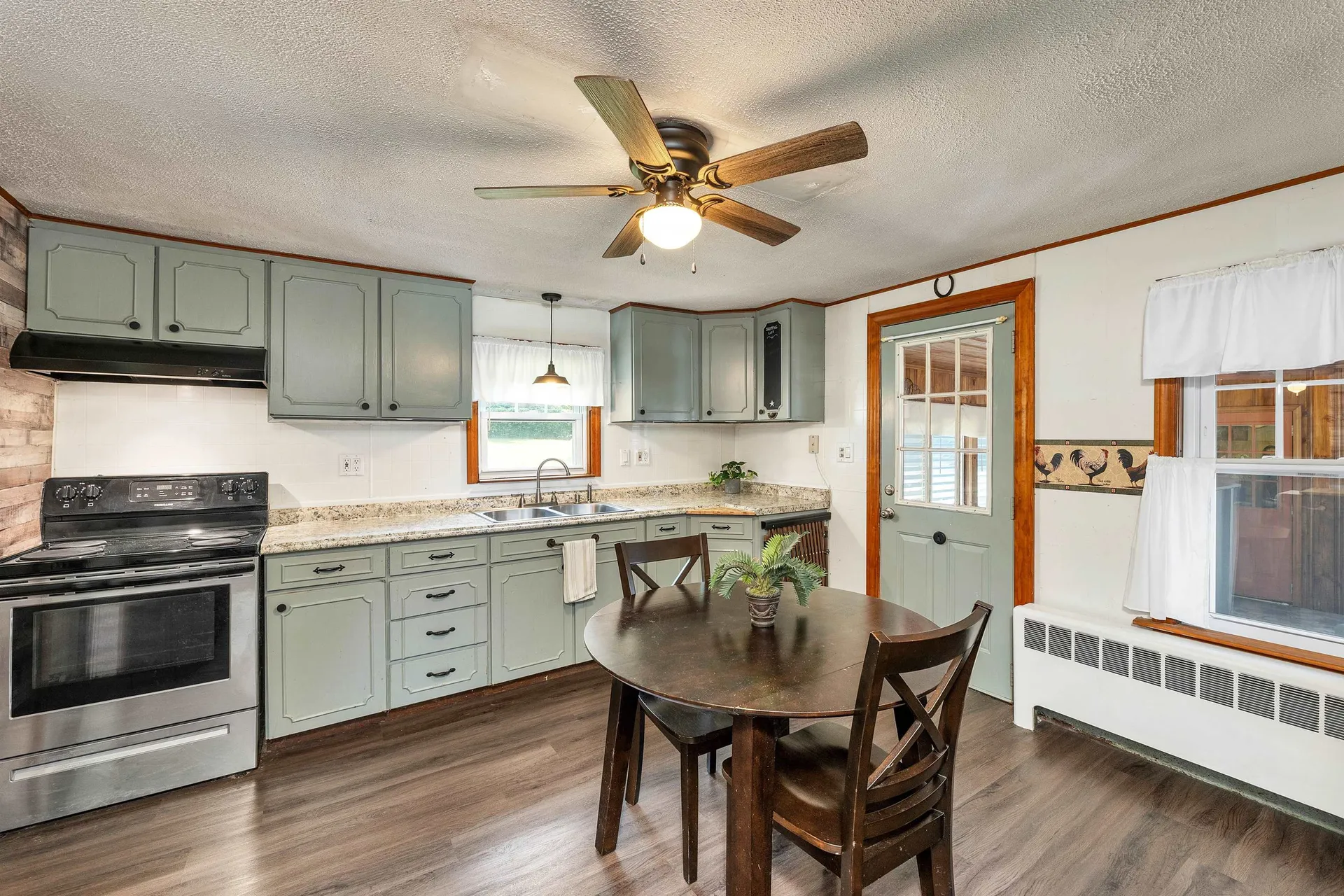 432 Mammoth Road Londonderry NH 03053