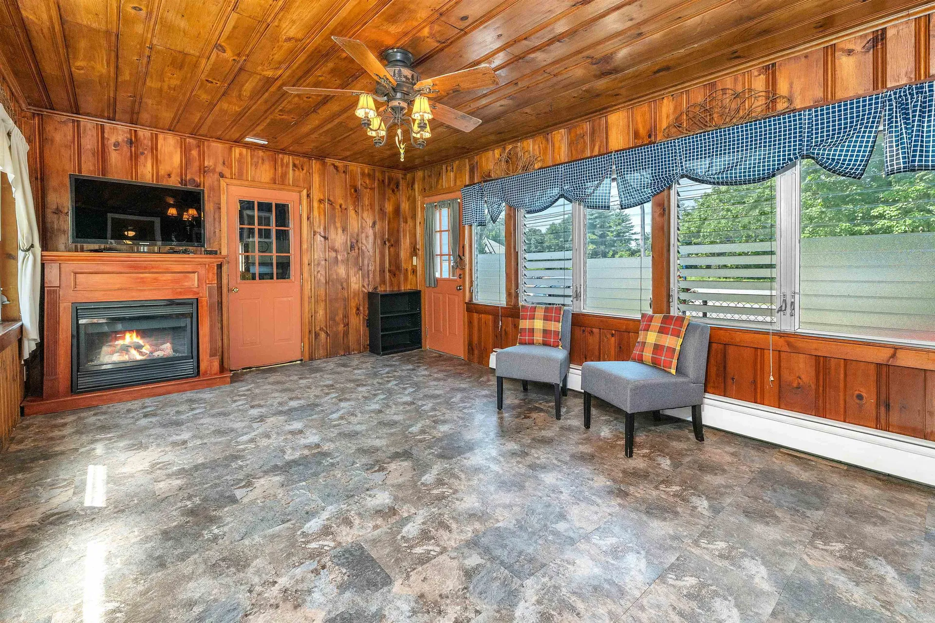 432 Mammoth Road Londonderry NH 03053