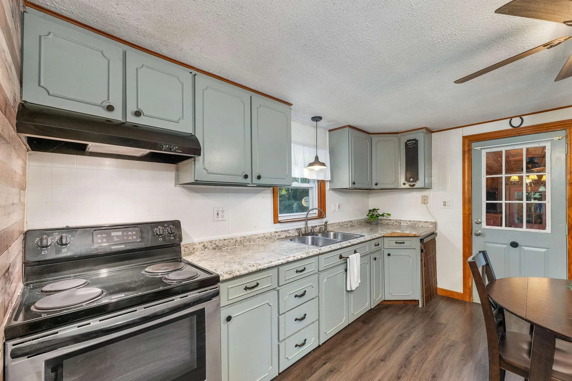 432 Mammoth Road Londonderry NH 03053