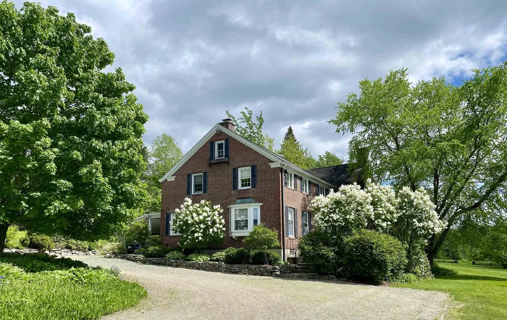 296 Mountain View Road Whitefield NH 03598