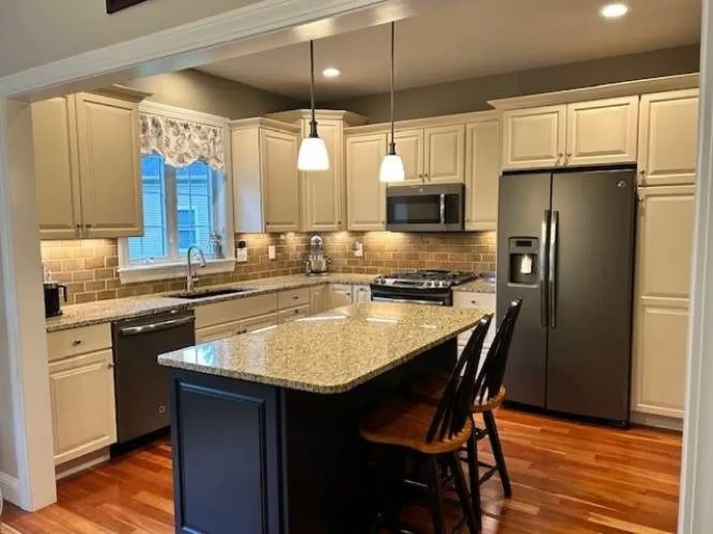 556 Michael Lane Williston VT 05495