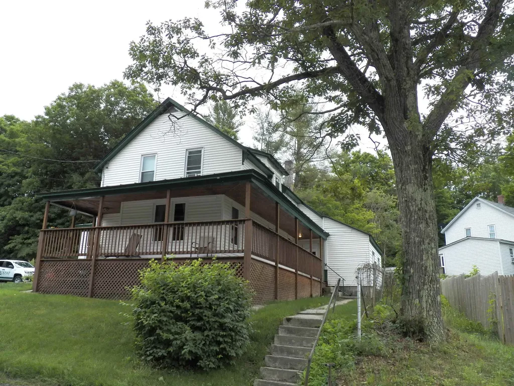 157 Maple Street Newport NH 03773