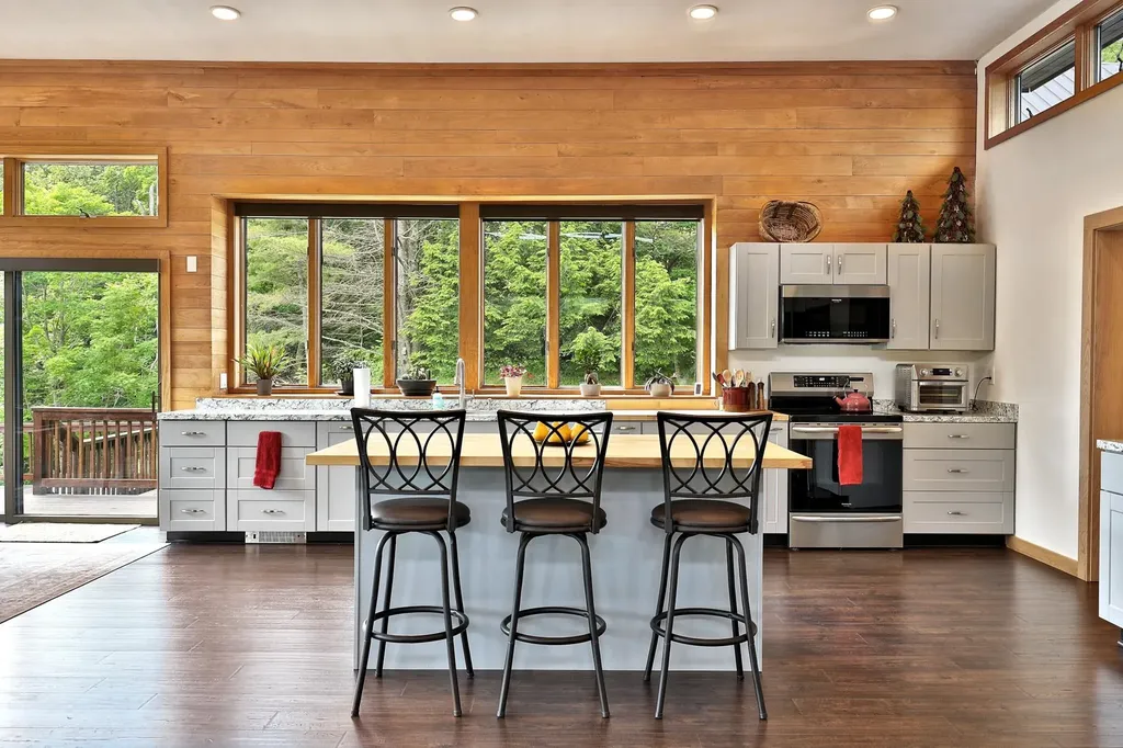 1328 Chandler Road Chester VT 05143