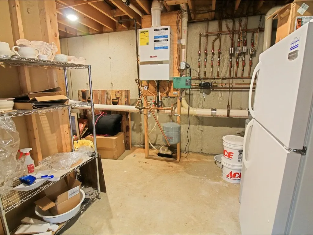 128 Indian Circle Colchester VT 05446