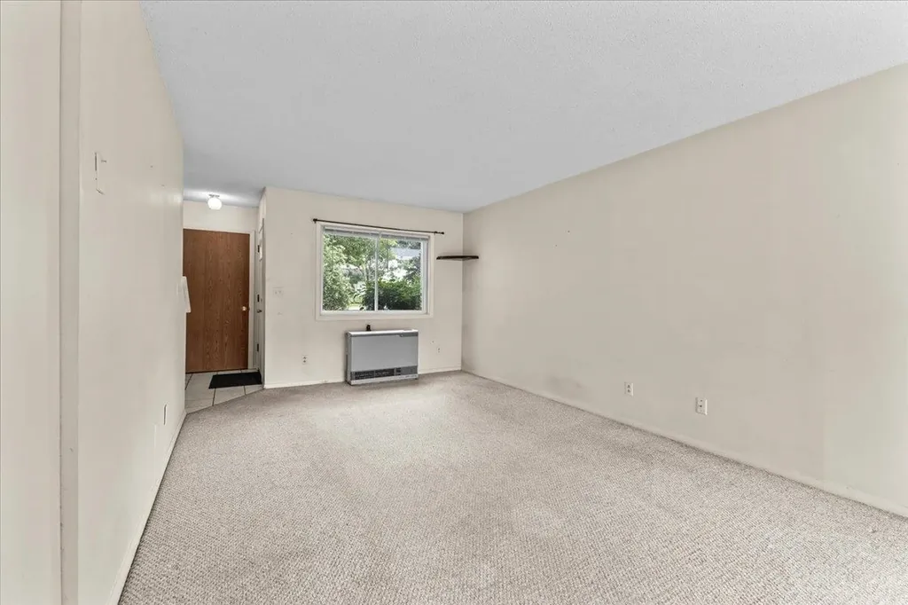 I8 Grandview Drive South Burlington VT 05403