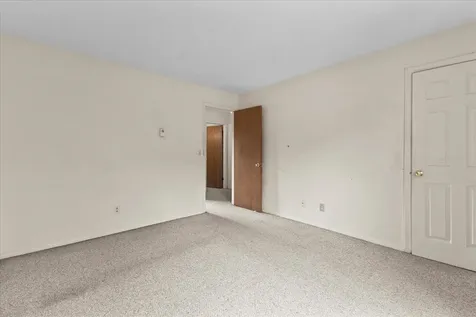 I8 Grandview Drive South Burlington VT 05403