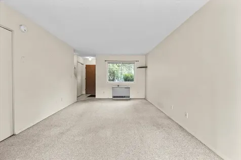 I8 Grandview Drive South Burlington VT 05403
