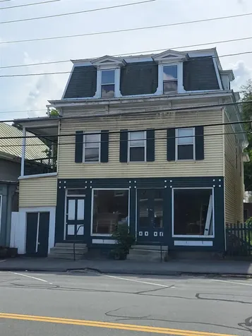 35 Main Street Wells River VT 05081