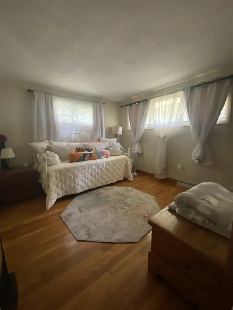 63 Keyes Hill Road Pelham NH 03076