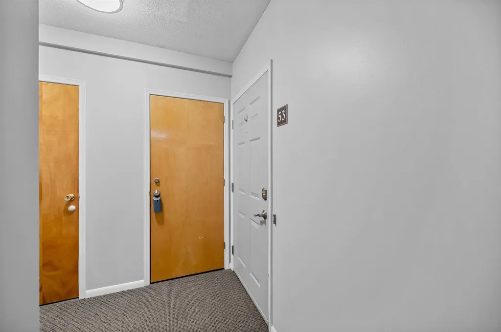 53 Bayberry Lane South Burlington VT 05403