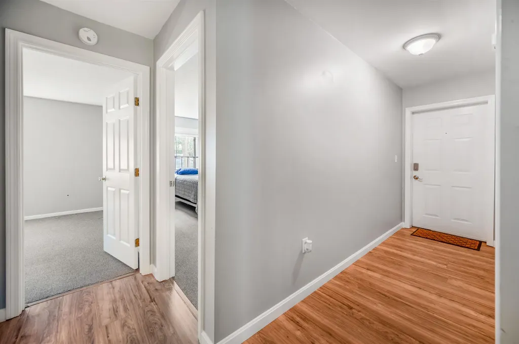 53 Bayberry Lane South Burlington VT 05403