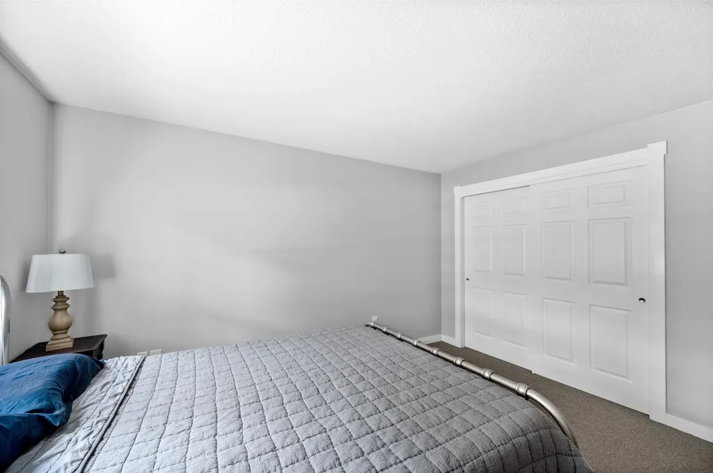 53 Bayberry Lane South Burlington VT 05403