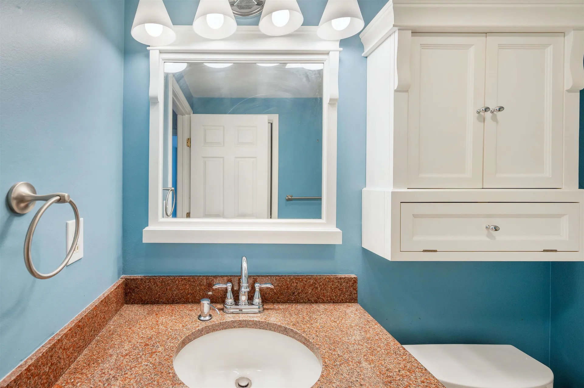 53 Bayberry Lane South Burlington VT 05403