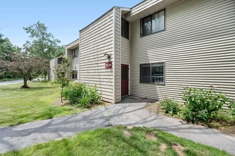 53 Bayberry Lane South Burlington VT 05403