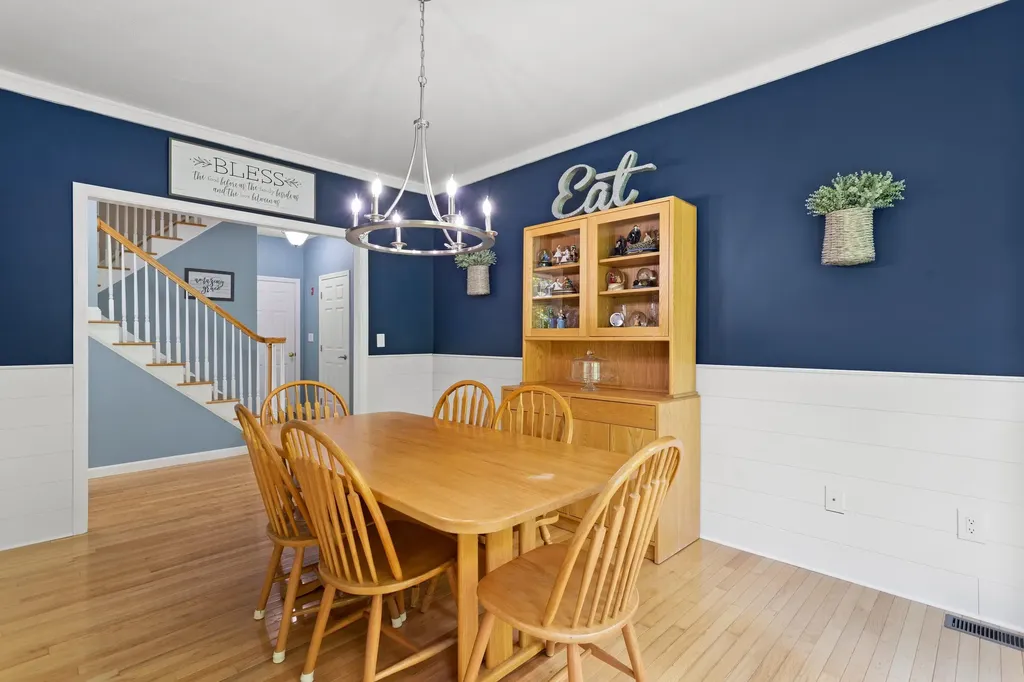 4 Burnham Drive New Boston NH 03070